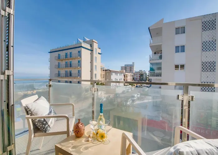 Ideal Mallorca - Castello Playa Apartment